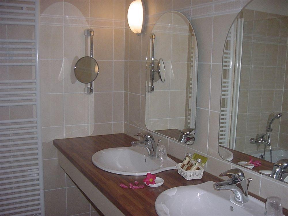Hotel Argi Eder Aïnhoa Buitenkant foto